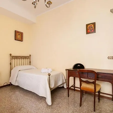 بيت ضيافة Errico E 3*