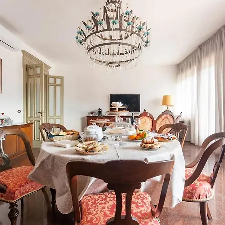 Errico E بيت ضيافة غالّيبولي